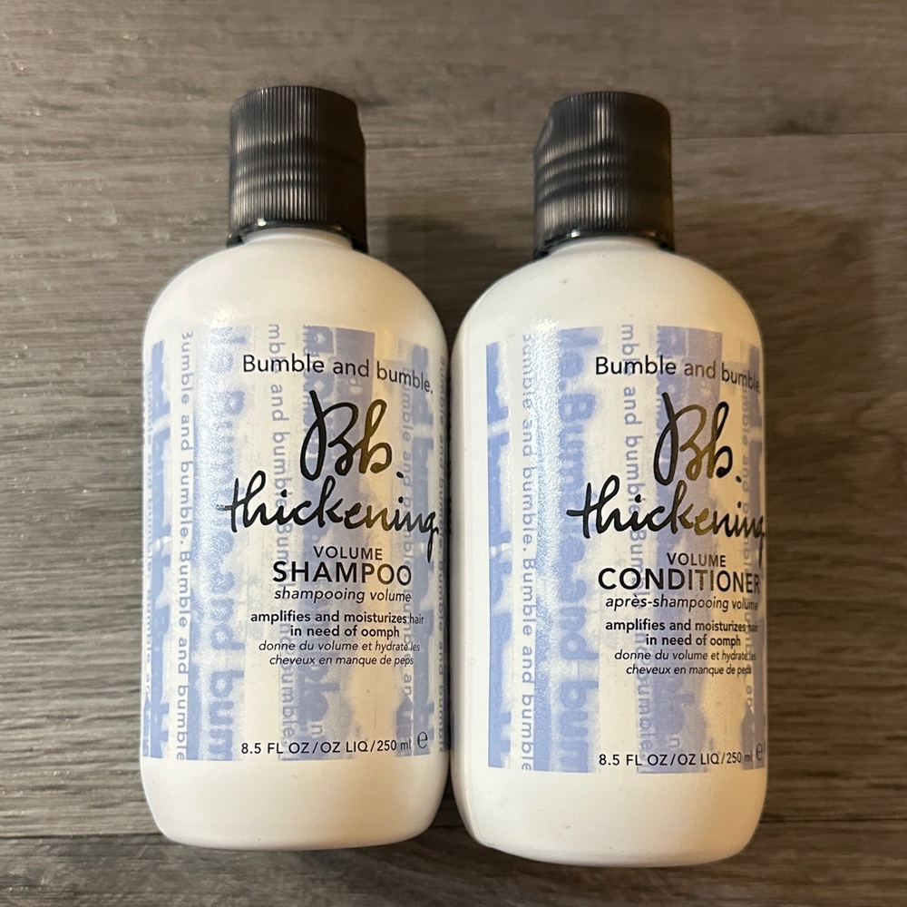 Bumble and bumble Thickening Shampoo and Conditioner - White and Blue
